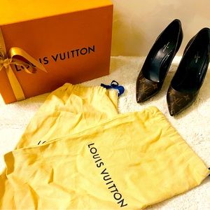Louis Vuitton, Cheri Pumps